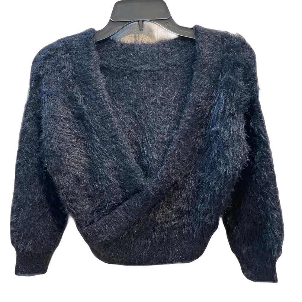โค๏ธ URBAN OUTFITTERS WRAP BLACK FUZZY SWEATER SIZE XS